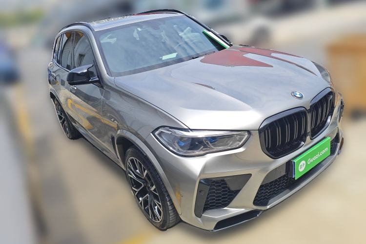 Used BMW X5 M 2022 X5 M Front Right 45 Deg