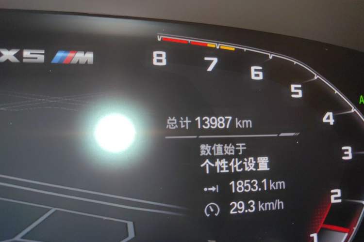 Used BMW X5 M 2022 X5 M Odometer Close Up