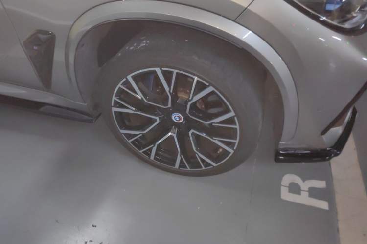 Used BMW X5 M 2022 X5 M Right Front Wheel Hub
