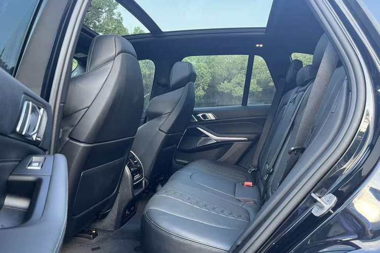 Used BMW X5 M 2023 X5 M Thunder Edition Interior 3