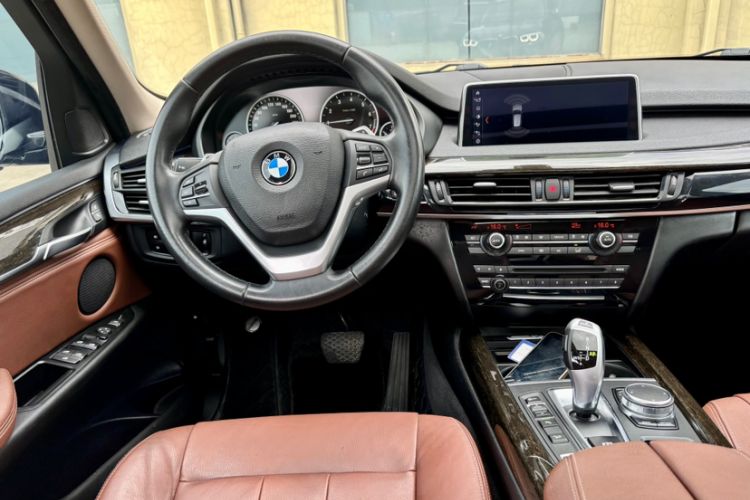 Used BMW X5 New Energy 2016 xDrive40e Interior 2