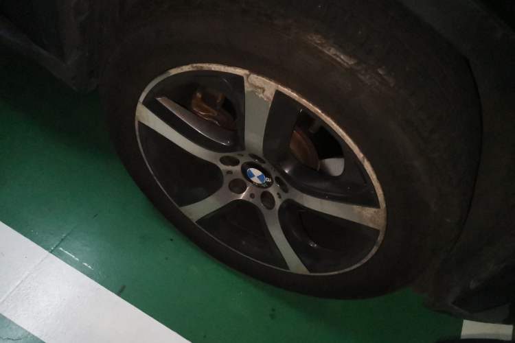 Used BMW X5 New Energy 2016 xDrive40e Right Front Wheel Hub