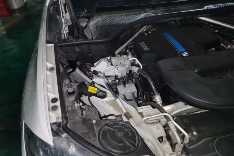 Used BMW X5 New Energy  Engine Bay Right
