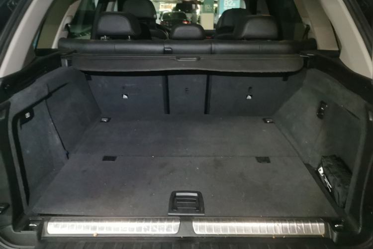 Used BMW X5 New Energy 2017 xDrive40e Trunk