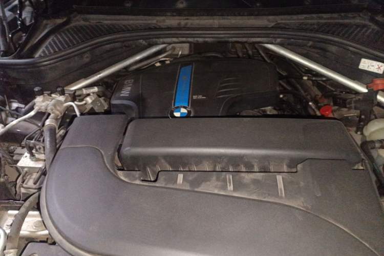 Used BMW X5 New Energy  Engine Bay