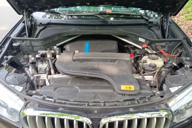 Used BMW X5 New Energy 2017 xDrive40e Engine Bay