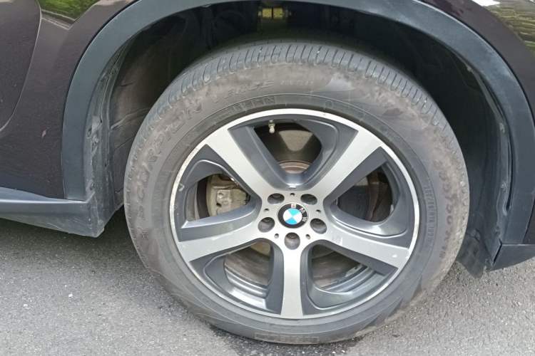 Used BMW X5 New Energy 2017 xDrive40e Right Front Wheel Hub