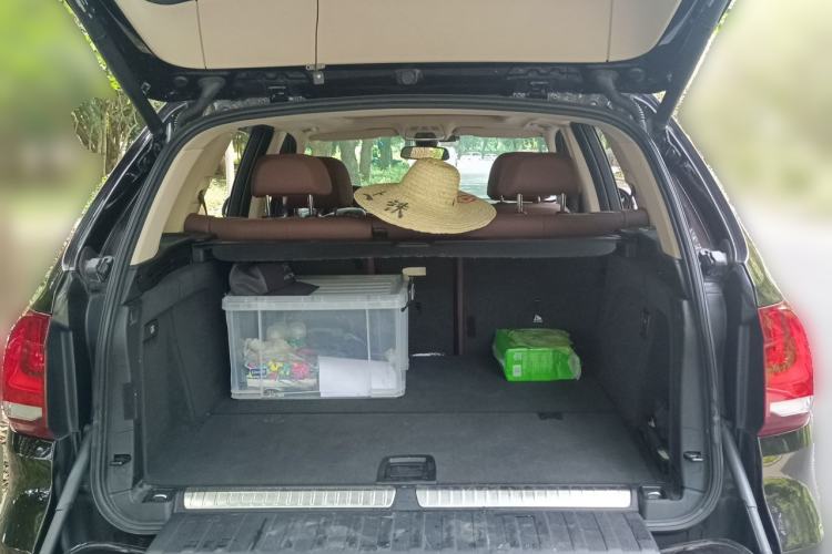 Used BMW X5 New Energy 2017 xDrive40e Trunk