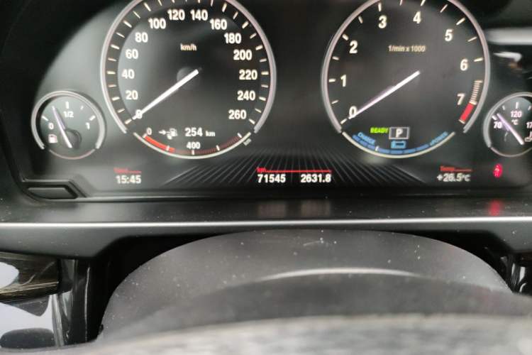 Used BMW X5 New Energy  Odometer Close Up