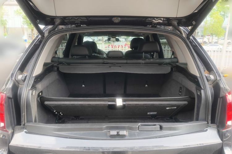 Used BMW X5 New Energy  Trunk
