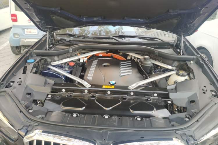 Used BMW X5 New Energy 2020 xDrive45e M Sport Package Engine Bay
