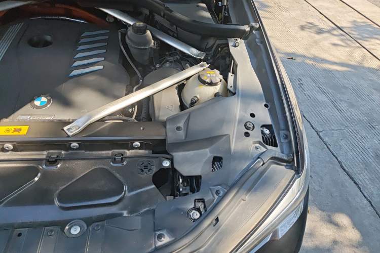 Used BMW X5 New Energy 2020 xDrive45e M Sport Package Engine Bay Left
