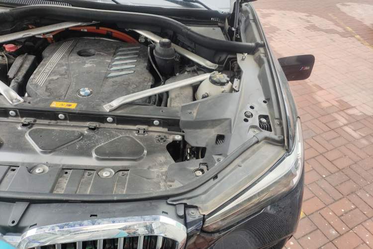 Used BMW X5 New Energy 2020 xDrive45e M Sport Package Engine Bay Left