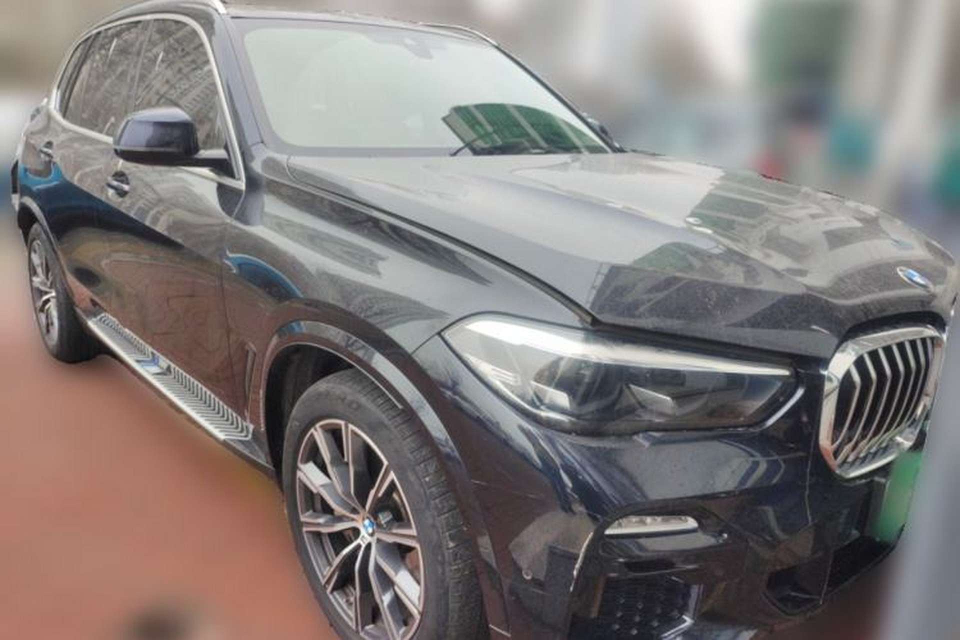 Used BMW X5 New Energy 2020 xDrive45e M Sport Package Front Right 45 Deg