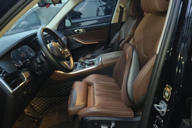 Used BMW X5 New Energy 2020 xDrive45e M Sport Package Left Front Seat