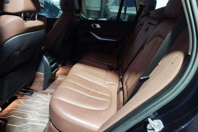 Used BMW X5 New Energy 2020 xDrive45e M Sport Package Left Rear Seat