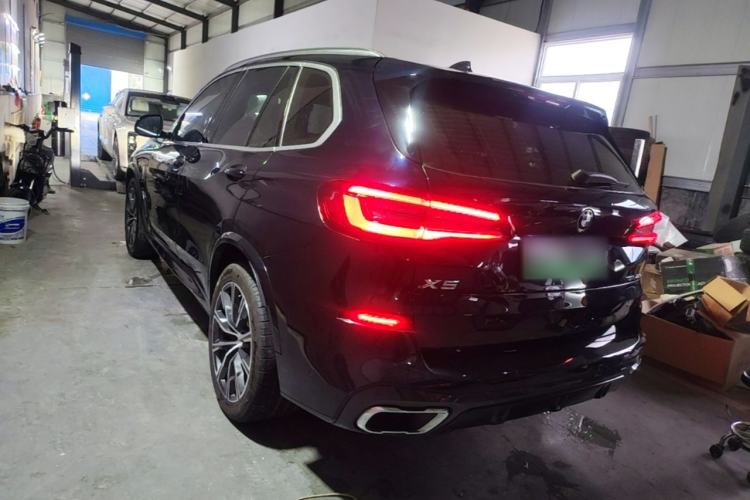Used BMW X5 New Energy 2020 xDrive45e M Sport Package Rear Left 45 Deg