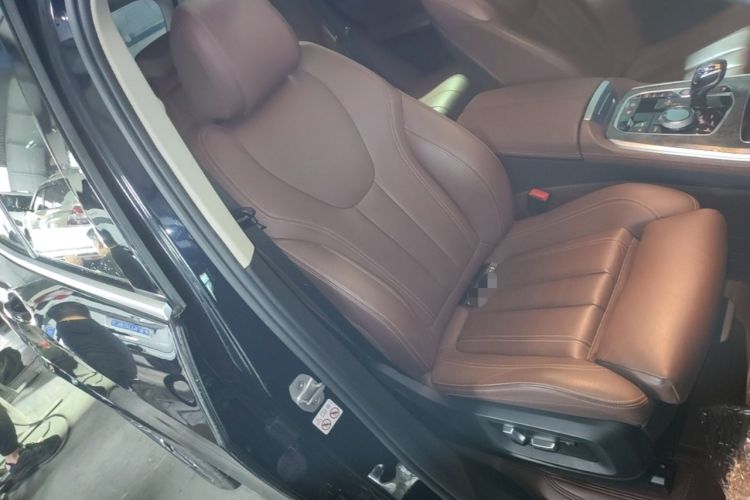 Used BMW X5 New Energy 2020 xDrive45e M Sport Package Right Front Seat