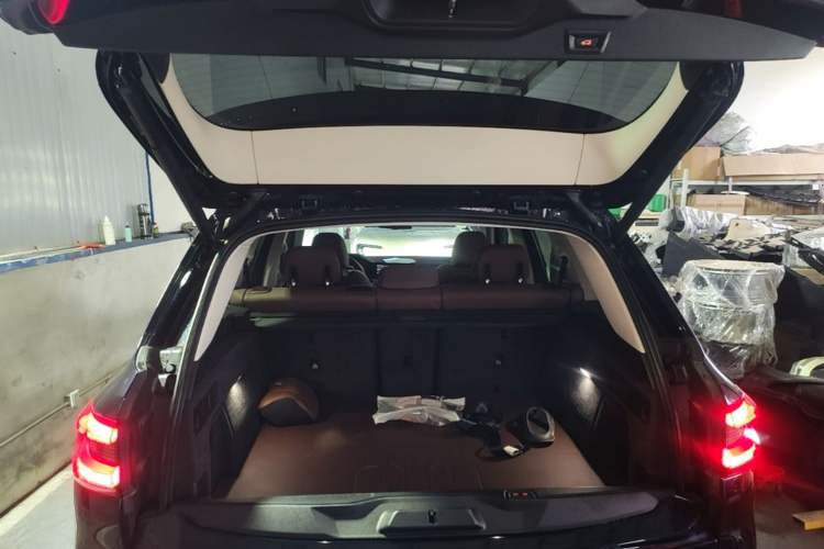 Used BMW X5 New Energy 2020 xDrive45e M Sport Package Trunk