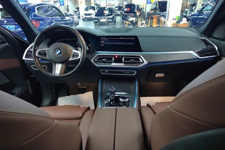 Used BMW X5 New Energy 2021 Restyled xDrive45e M Sport Package Center Console
