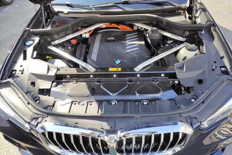 Used BMW X5 New Energy 2021 xDrive45e M Sport Package Engine Bay