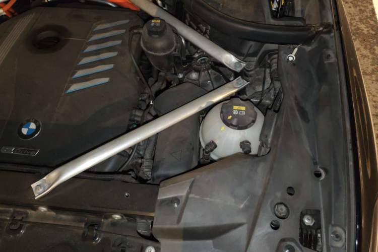 Used BMW X5 New Energy 2021 xDrive45e M Sport Package Engine Bay Left