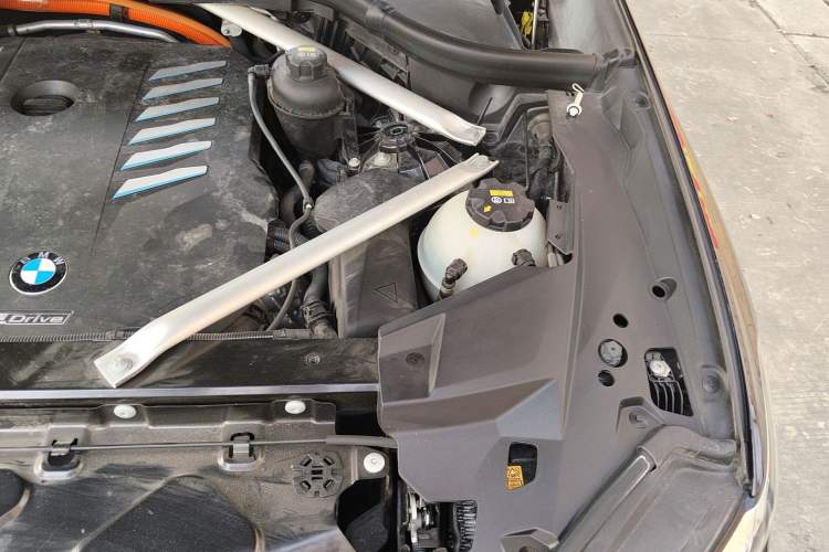 Used BMW X5 New Energy 2021 xDrive45e M Sport Package Engine Bay Left