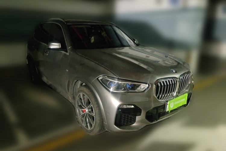 Used BMW X5 New Energy 2021 xDrive45e M Sport Package Front Right 45 Deg