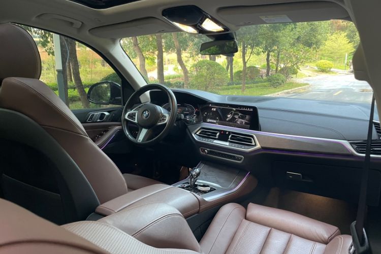 Used BMW X5 New Energy 2021 xDrive45e M Sport Package Interior 10