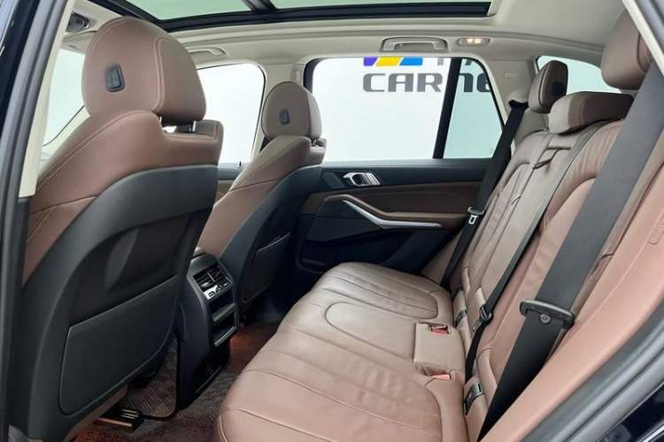 Used BMW X5 New Energy 2021 xDrive45e M Sport Package Interior 4