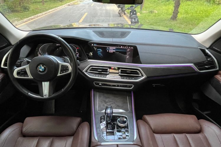Used BMW X5 New Energy 2021 xDrive45e M Sport Package Interior 5