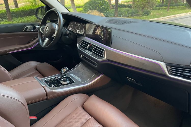 Used BMW X5 New Energy 2021 xDrive45e M Sport Package Interior 8