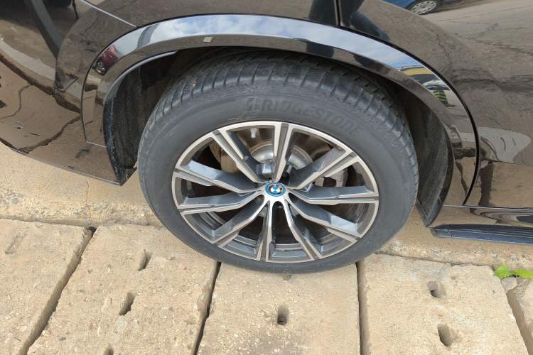 Used BMW X5 New Energy 2021 Restyled xDrive45e M Sport Package Right Rear Wheel Hub