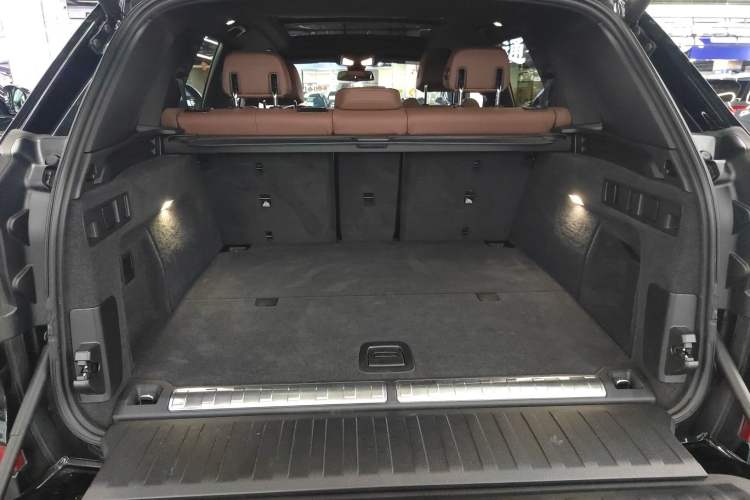 Used BMW X5 New Energy 2021 Restyled xDrive45e M Sport Package Trunk