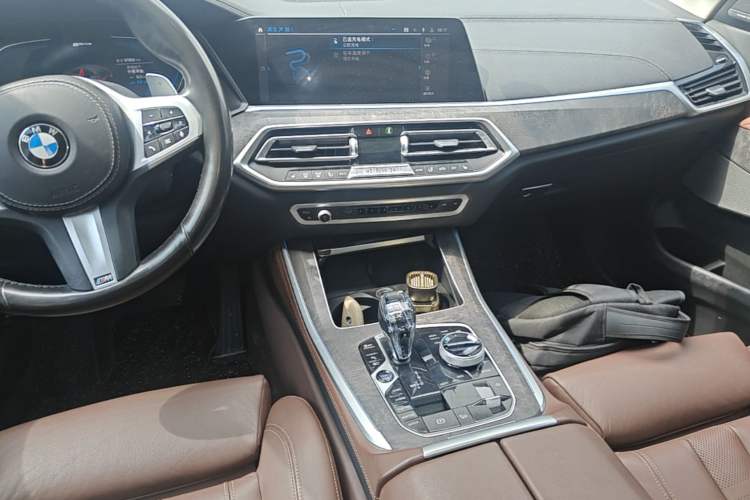 Used BMW X5 New Energy 2021 xDrive45e M Sport Package Audio And AC Panel