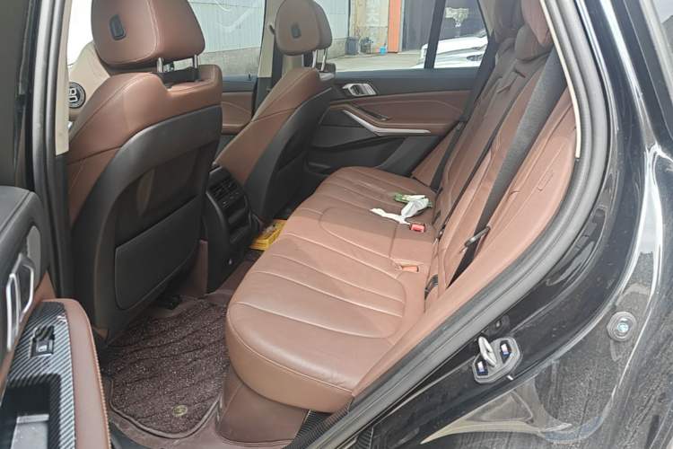 Used BMW X5 New Energy 2021 xDrive45e M Sport Package Left Rear Seat