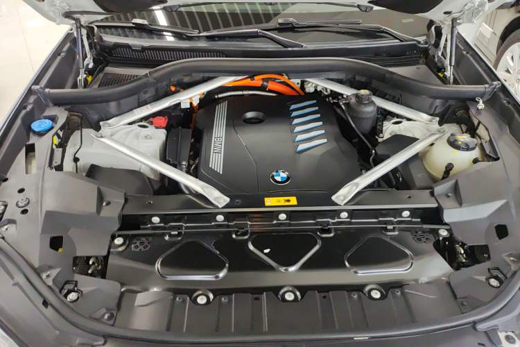 Used BMW X5 New Energy 2021 xDrive45e M Sport Package Engine Bay