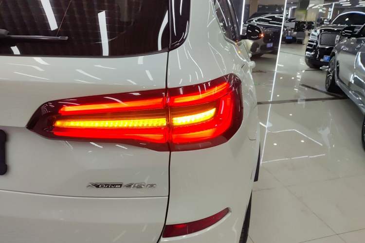 Used BMW X5 New Energy 2021 xDrive45e M Sport Package Exterior 6