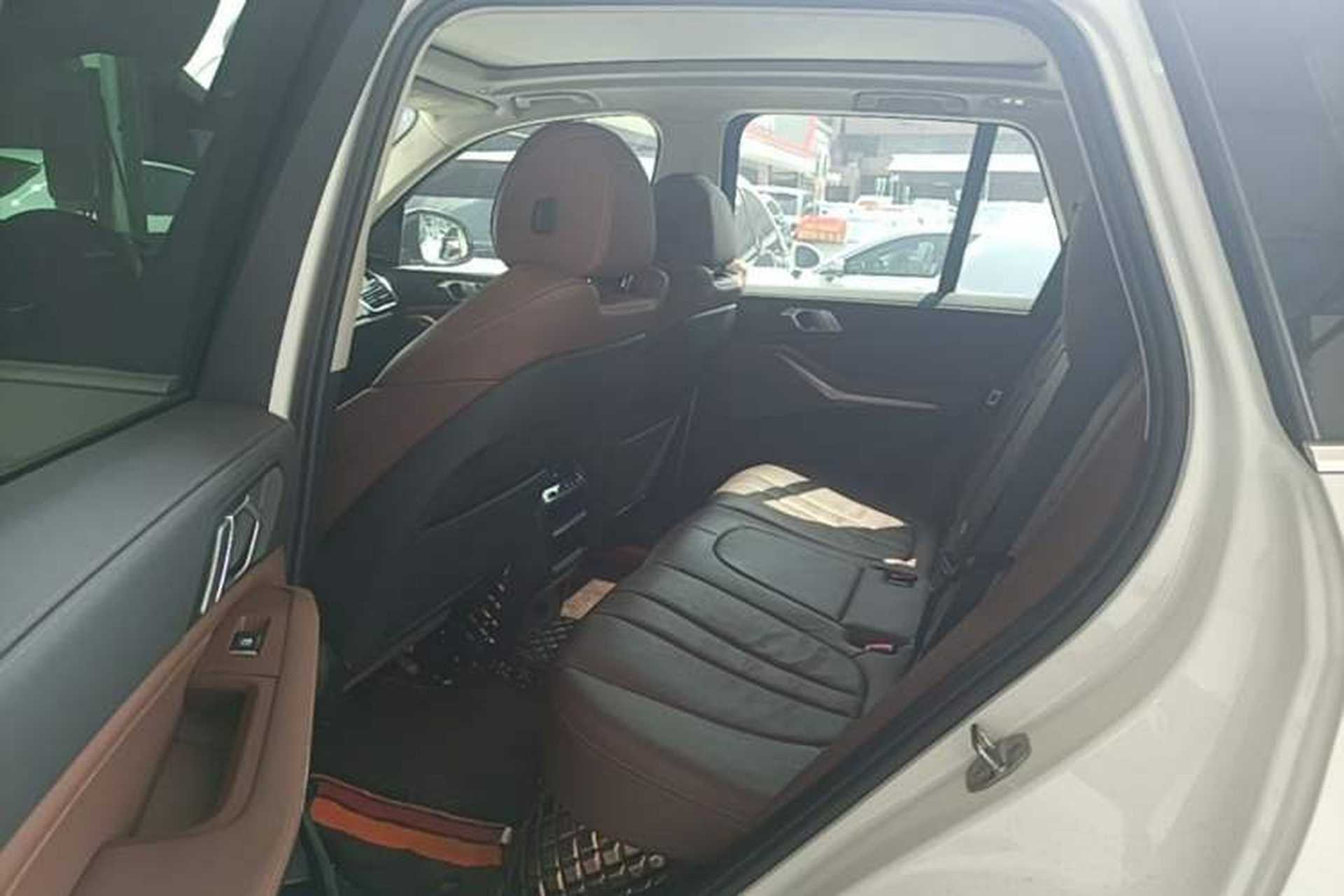 Used BMW X5 New Energy 2021 xDrive45e M Sport Package Left Rear Seat
