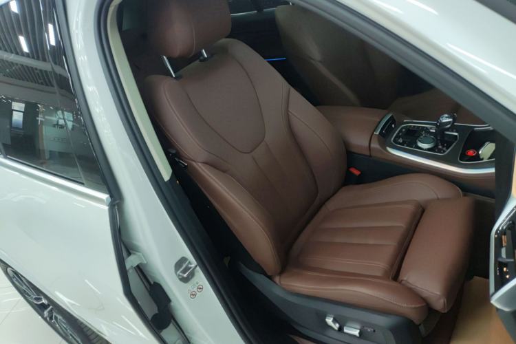 Used BMW X5 New Energy 2021 xDrive45e M Sport Package Right Front Seat