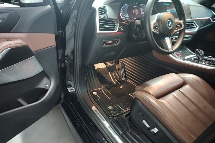 Used BMW X5 New Energy 2022 xDrive45e M Sport Package Driver Seat