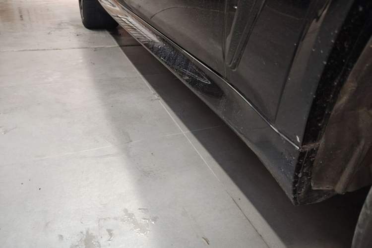 Used BMW X5 New Energy 2022 xDrive45e M Sport Package Right Side Sill