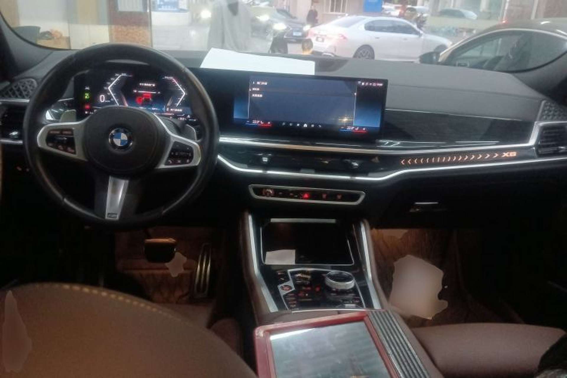 Used BMW X6 2023 xDrive40i M Sport Package Center Console