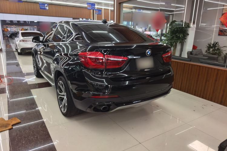 Used BMW X6  Exterior 4