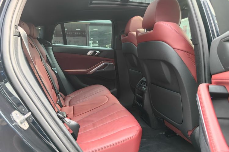 Used BMW X6 2021 xDrive30i M Sport Package Interior 11