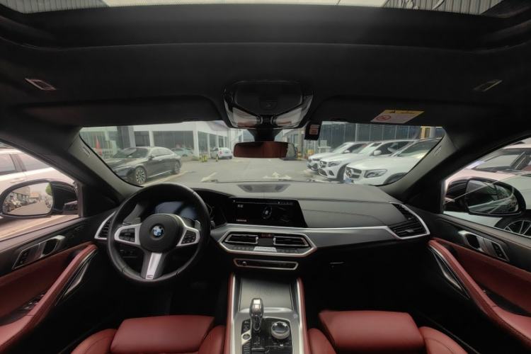 Used BMW X6 2021 xDrive30i M Sport Package Interior 2