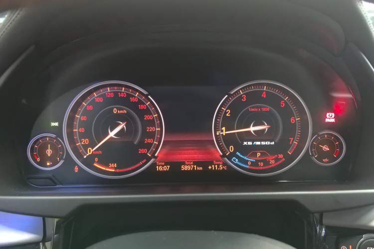 Used BMW X6 2019 xDrive28i M Sport Package Odometer Close Up