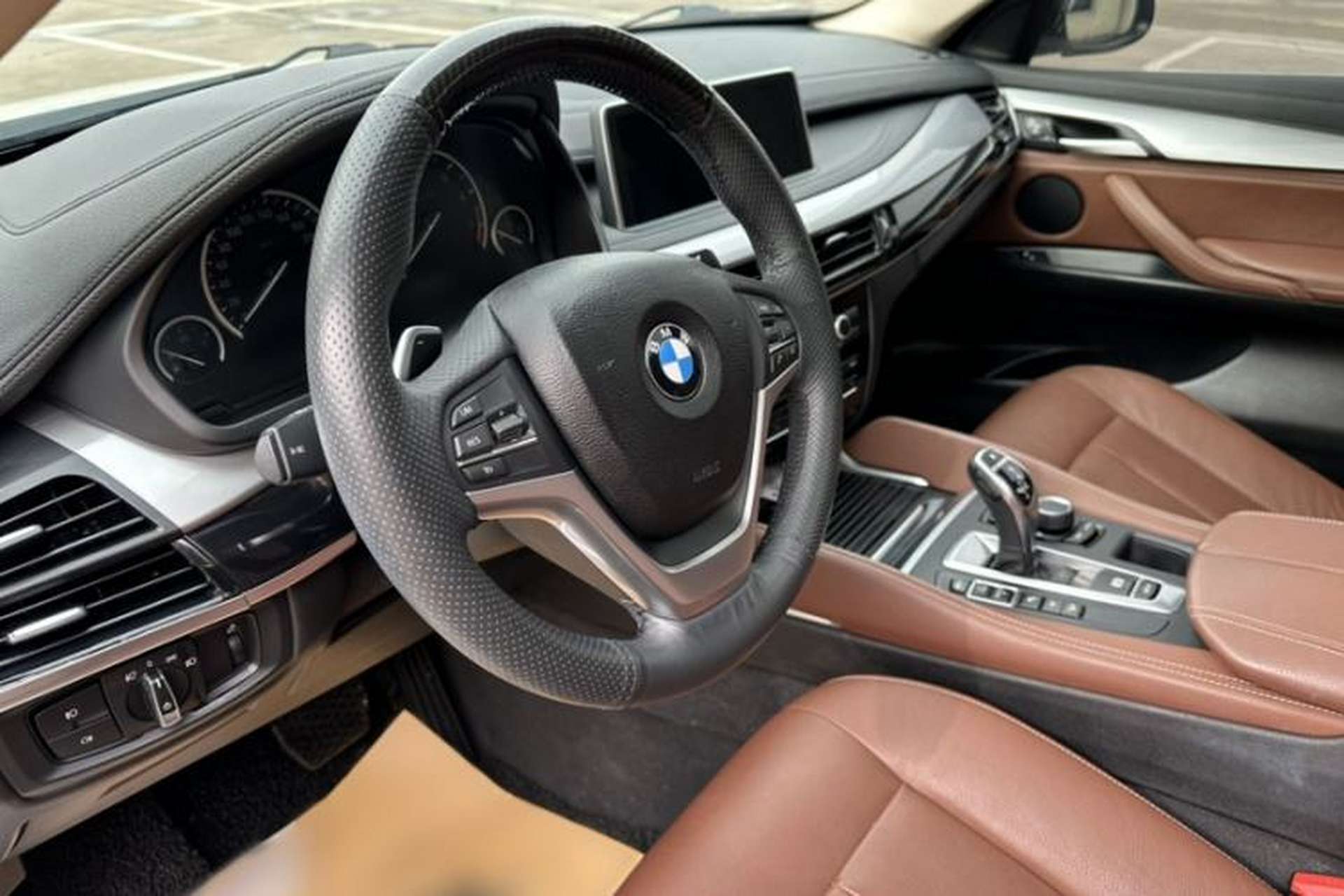 Used BMW X6  Interior 2