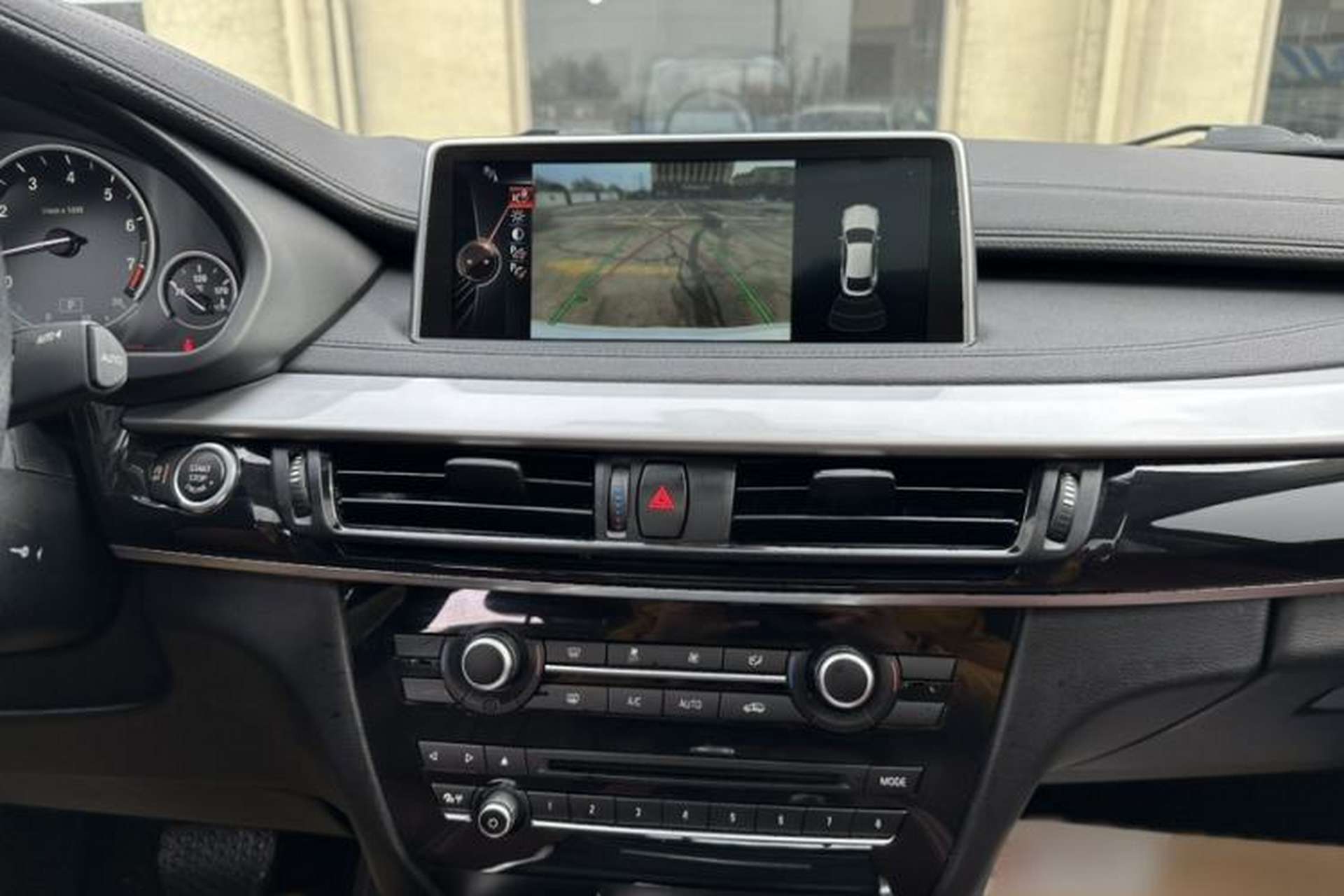 Used BMW X6  Interior 4