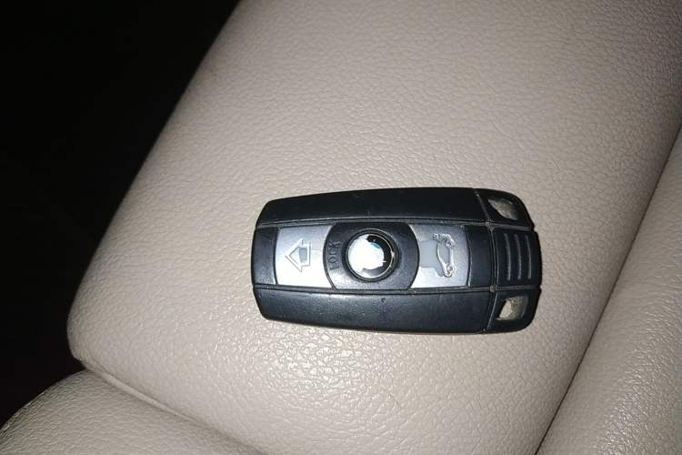 Used BMW X6 2008 xDrive35i Vehicle Key